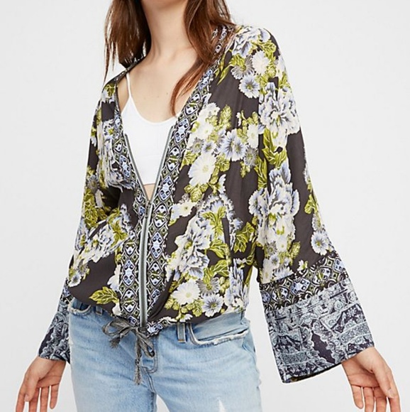 Free People Jackets & Blazers - NWT Free People WildFlower Kimono Jacket Med Lg